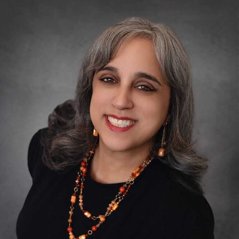 Simone Bielsker Headshot